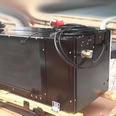 وحدة تبريد Thermo King UT Series UT-R EXTREME لتحل محل UT-1200 المثبتة على شاحنة نقل المطار